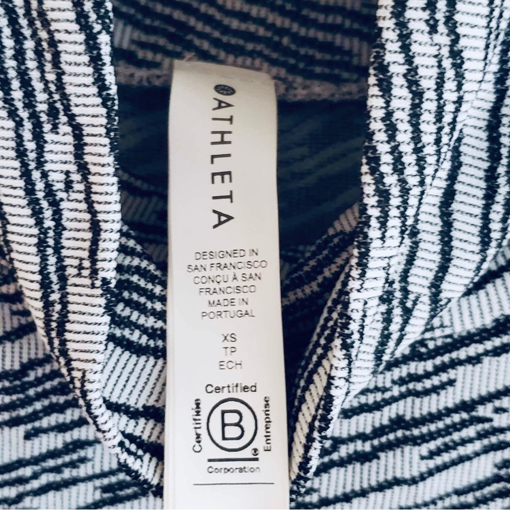 Athleta flurry seamless turtleneck black white size XS - Picture 8 of 10